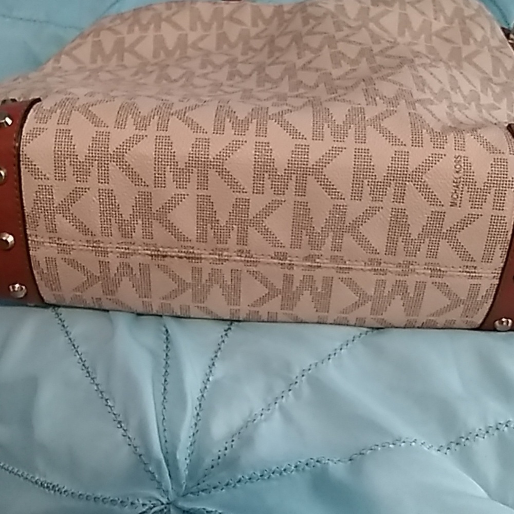 Michael Kors bag - Picture 6 of 6